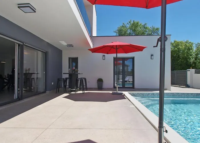 Villa Ema By Guide *
