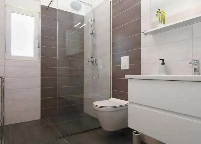 Villa Ema By Guide *